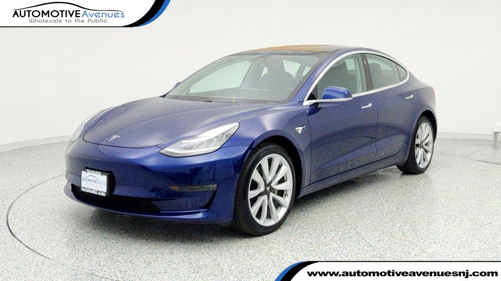 2018 Tesla Model 3 Long Range Battery AWD w/ Enhanced Autopilot & 19'' Sport Wheels - 22956490 | Video 1