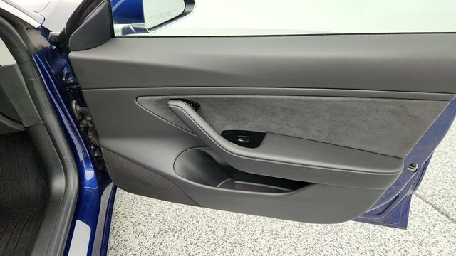 2018 Tesla Model 3 Long Range Battery AWD w/ Enhanced Autopilot & 19'' Sport Wheels - 22956490 - 31