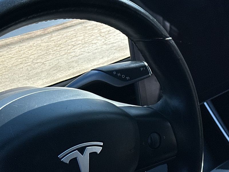 2018 Tesla Model 3 Long Range Battery RWD - 22963713 - 18