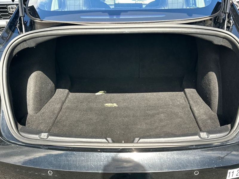 2018 Tesla Model 3 Long Range Battery RWD - 23061449 - 19