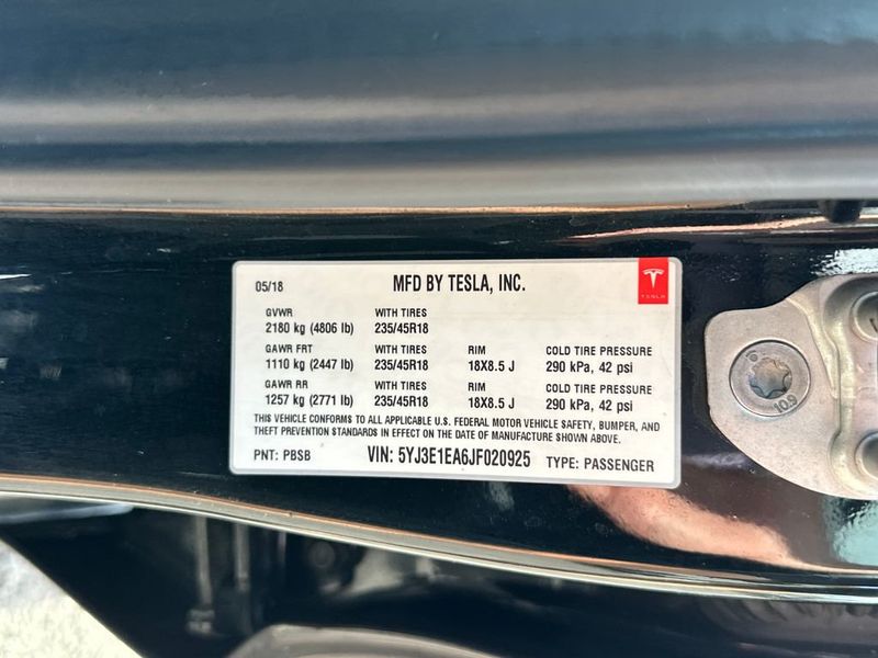 2018 Tesla Model 3 Long Range Battery RWD - 23061449 - 21