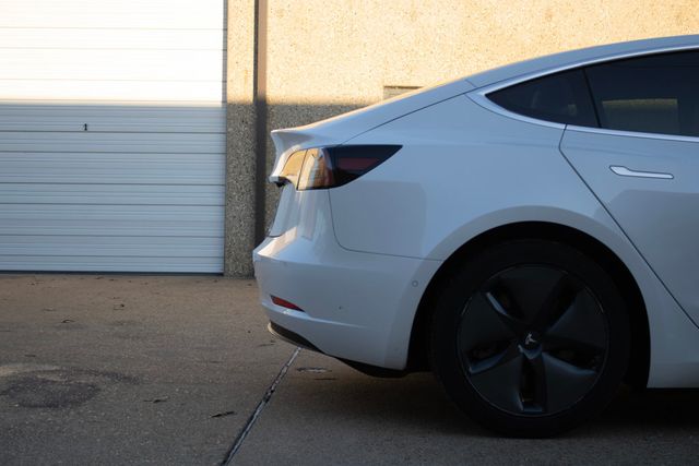 2018 Tesla Model 3 Long Range Battery RWD - 22771961 - 17