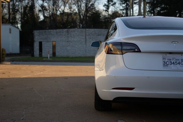 2018 Tesla Model 3 Long Range Battery RWD - 22771961 - 27