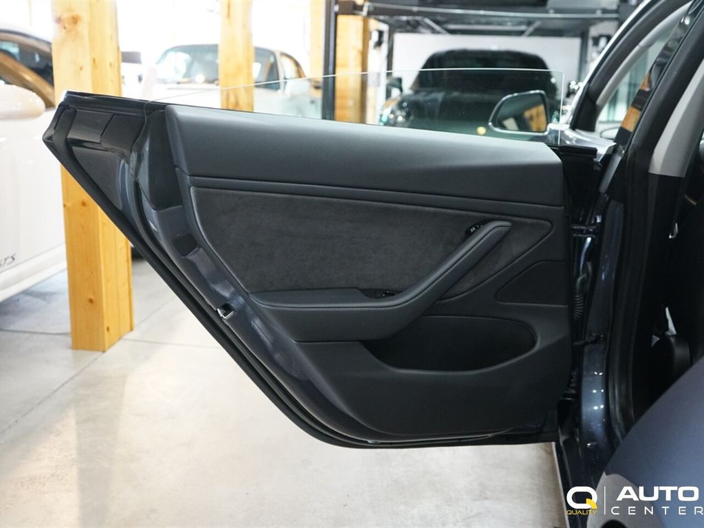 2018 Tesla Model 3 Long Range Battery RWD - 22996131 - 21