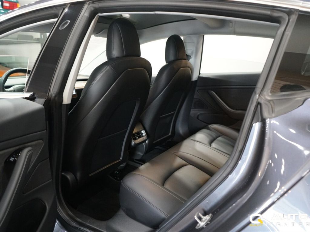 2018 Tesla Model 3 Long Range Battery RWD - 22996131 - 22