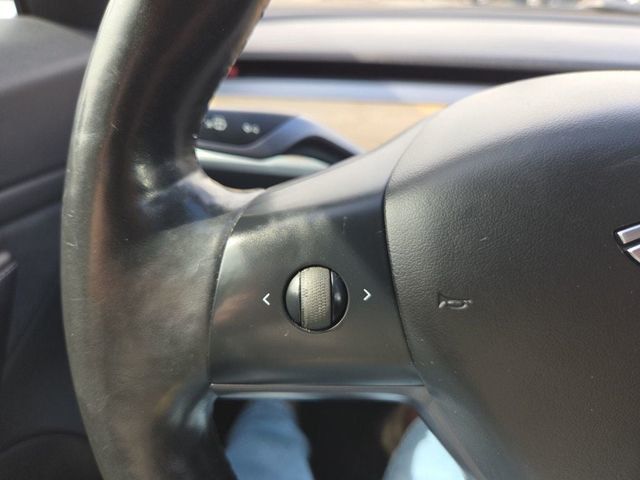 2018 Tesla Model 3 Long Range Battery RWD - 23028382 - 26