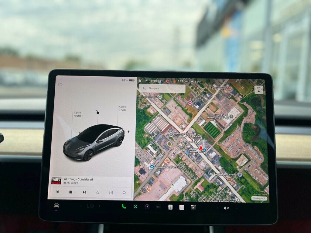 2018 Tesla Model 3 Long Range Battery RWD - 22926912 - 16