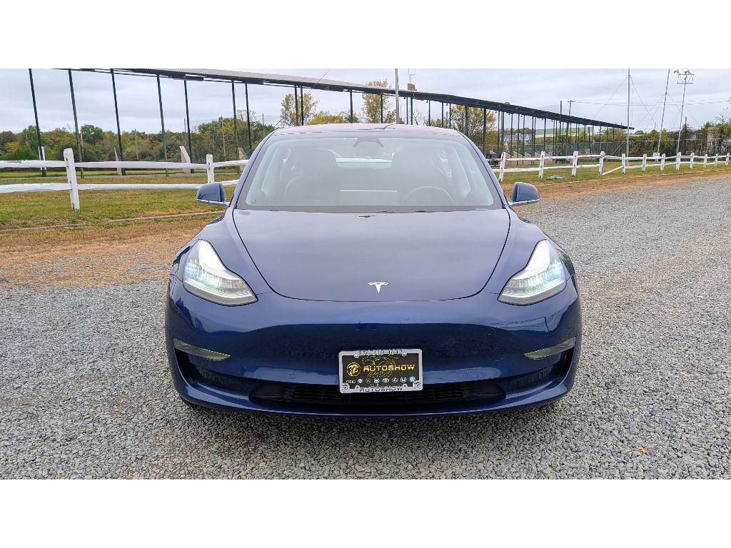 2018 Tesla Model 3 Long Range photo 2