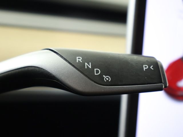 2018 Tesla Model 3 Long Range Battery RWD - 22972730 - 39