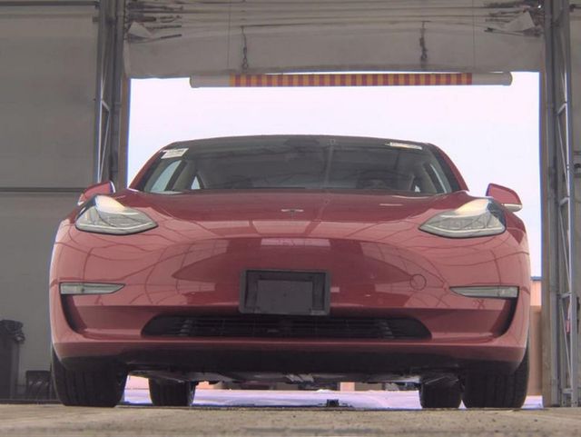 2018 Tesla Model 3 Long Range Battery RWD - 22976495 - 3