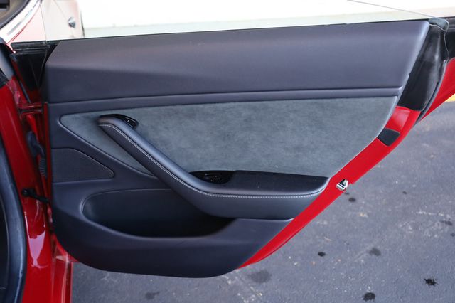 2018 Tesla Model 3 Long Range Battery RWD - 22958270 - 19