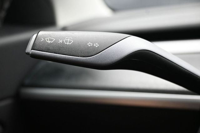 2018 Tesla Model 3 Long Range Battery RWD - 23035778 - 16