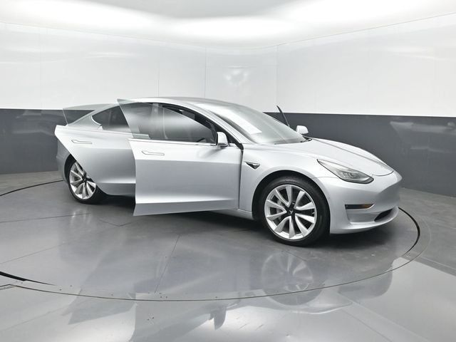 2018 Tesla Model 3 Long Range Battery RWD - 23035778 - 31