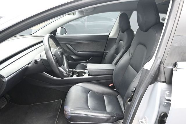 2018 Tesla Model 3 Long Range Battery RWD - 23035778 - 4