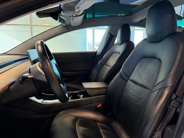 2018 Tesla Model 3 Long Range Battery RWD - 22977767 - 19