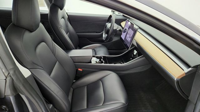 2018 Tesla Model 3 Long Range Battery RWD - 22947434 - 11