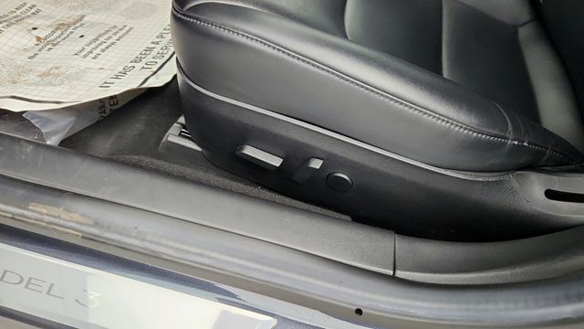 2018 Tesla Model 3 Long Range Battery RWD - 22947434 - 15