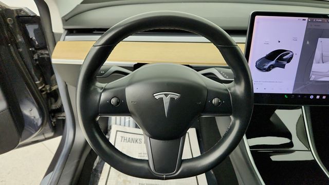 2018 Tesla Model 3 Long Range Battery RWD - 22947434 - 17