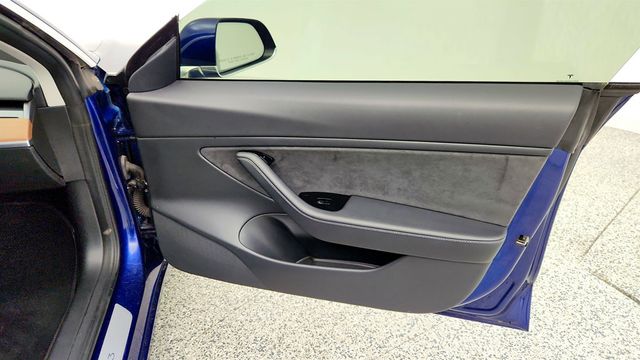 2018 Tesla Model 3 Long Range Battery RWD - 23010751 - 28