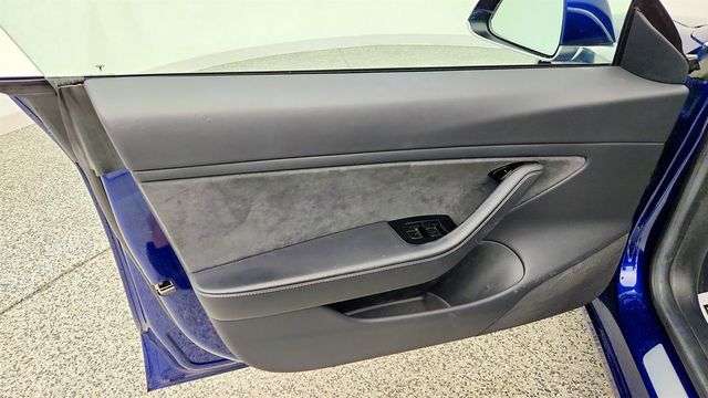2018 Tesla Model 3 Long Range Battery RWD w/ 19'' Sport Wheels - 23074062 - 10