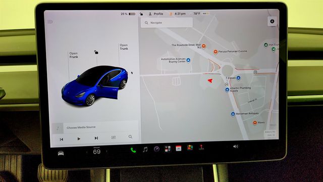 2018 Tesla Model 3 Long Range Battery RWD w/ 19'' Sport Wheels - 23074062 - 21