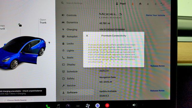 2018 Tesla Model 3 Long Range Battery RWD w/ 19'' Wheels & Premium Connectivity - 23010751 - 16