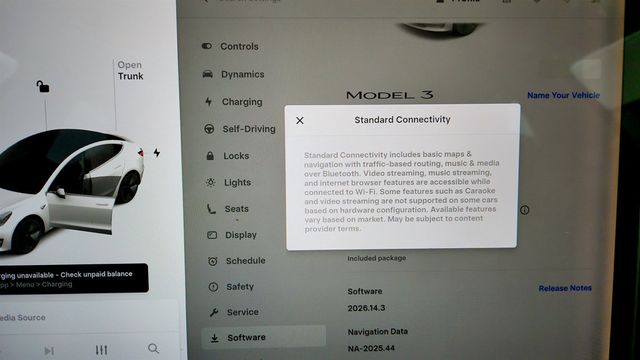 2018 Tesla Model 3 Long Range Battery RWD w/ 19'' Wheels, Traffic-Aware Cruise Ctrl - 23027968 - 16