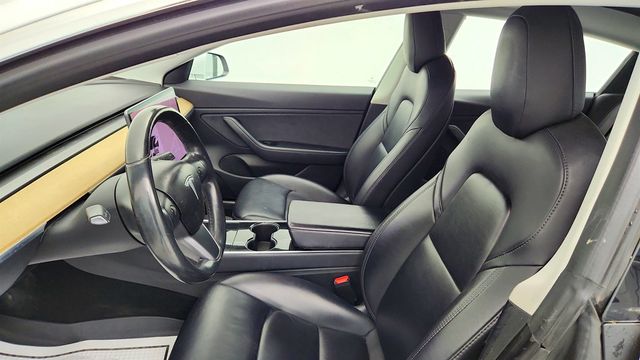 2018 Tesla Model 3 Long Range Battery RWD w/ 19'' Wheels, Traffic-Aware Cruise Ctrl - 23027968 - 22