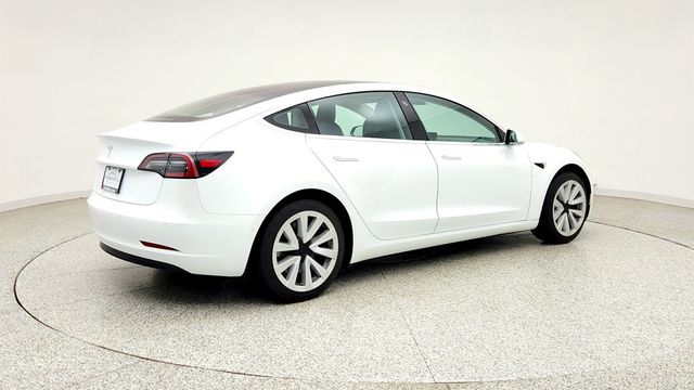 2018 Tesla Model 3 Long Range Battery RWD w/ 19'' Wheels, Traffic-Aware Cruise Ctrl - 23027968 - 4