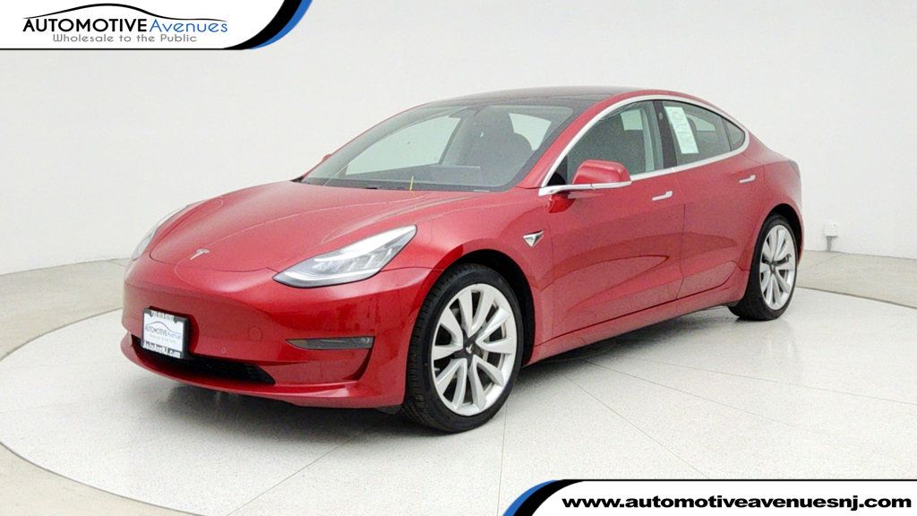 2018 Tesla Model 3 Long Range Battery w/ 19'' Sport Wheels - 22952612 | Video 1