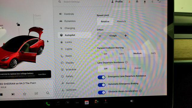 2018 Tesla Model 3 Long Range Battery w/ 19'' Sport Wheels - 22952612 - 19