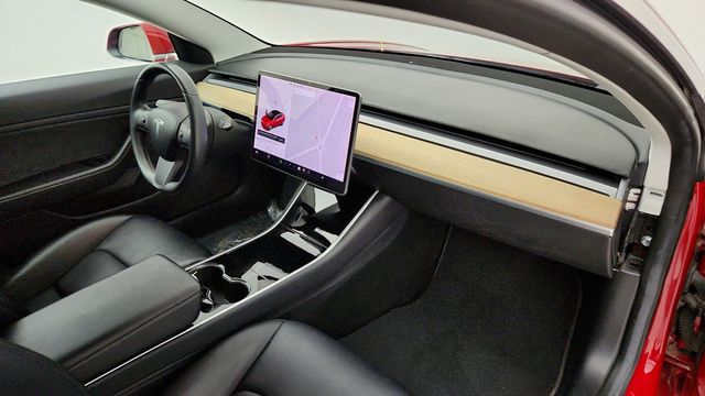 2018 Tesla Model 3 Long Range Battery w/ 19'' Sport Wheels - 22952612 - 28