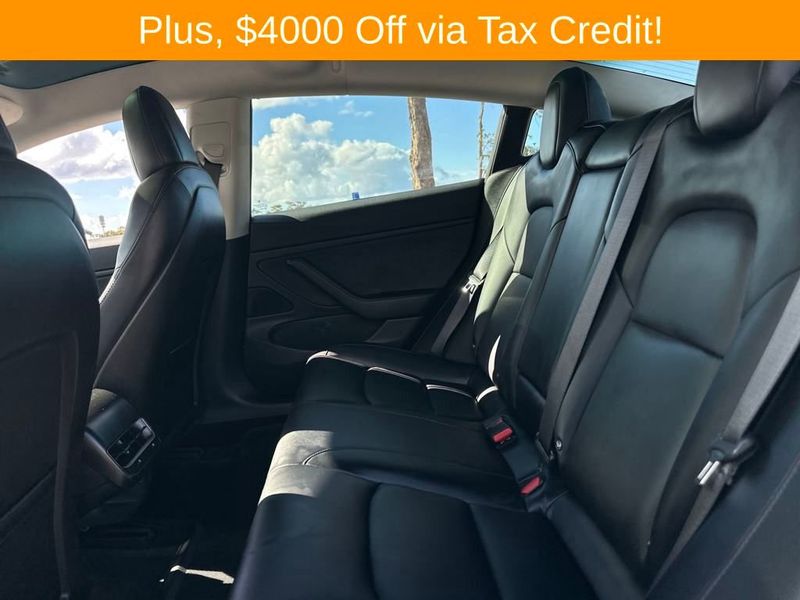 2018 Tesla Model 3 Mid Range photo 12