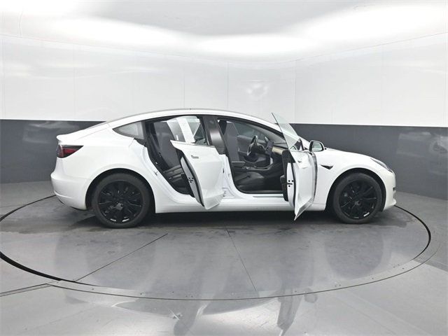2018 Tesla Model 3 Mid Range Battery RWD - 22965898 - 33