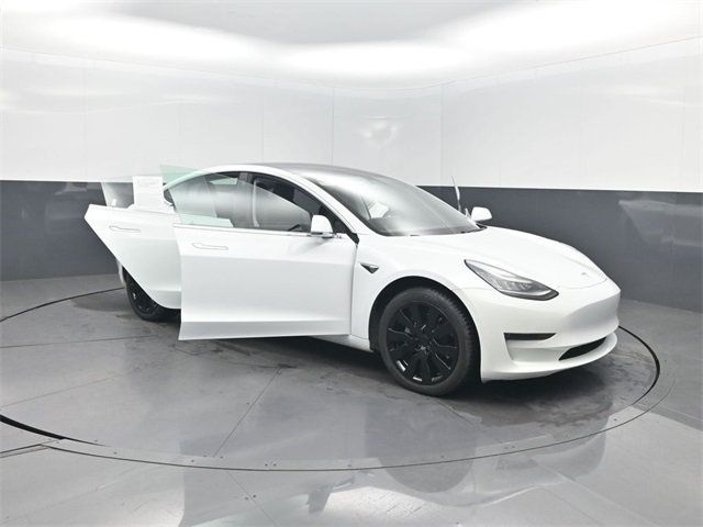 2018 Tesla Model 3 Mid Range Battery RWD - 22965898 - 34