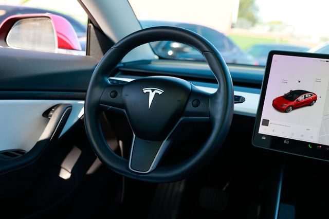 2018 Tesla Model 3 Mid Range Battery RWD - 22945658 - 29