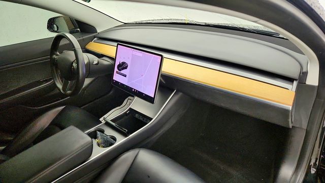 2018 Tesla Model 3 Mid Range Battery RWD w/ Panoramic Glass Roof & 15'' Touchscreen - 22999103 - 26