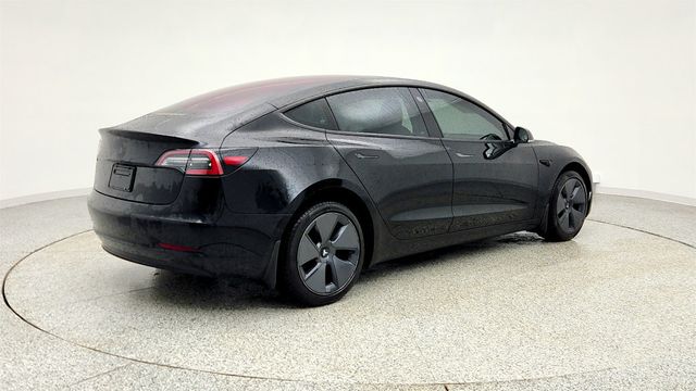 2018 Tesla Model 3 Mid Range Battery RWD w/ Panoramic Glass Roof & 15'' Touchscreen - 22999103 - 4