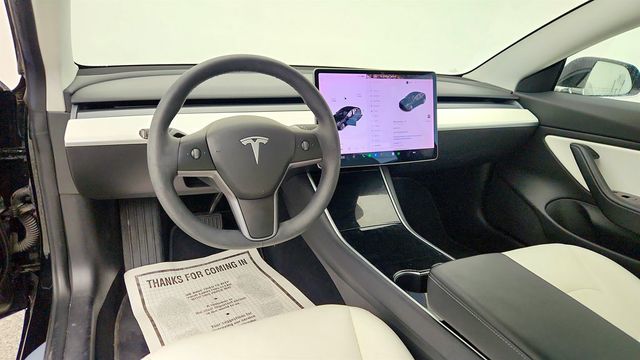 2018 Tesla Model 3 Mid Range Battery w/ 19'' Sport Wheels & White/Black Premium Int - 23005654 - 11