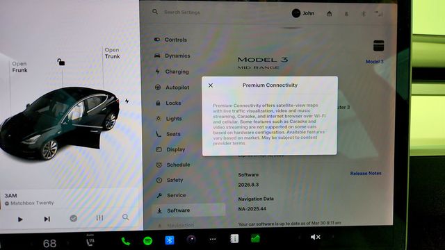 2018 Tesla Model 3 Mid Range Battery w/ 19'' Sport Wheels & White/Black Premium Int - 23005654 - 16