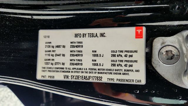 2018 Tesla Model 3 Mid Range Battery w/ 19'' Sport Wheels & White/Black Premium Int - 23005654 - 22