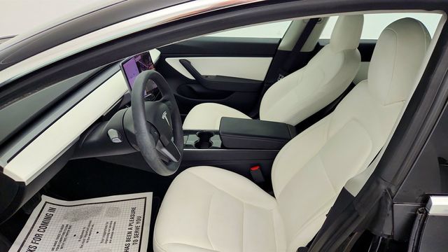 2018 Tesla Model 3 Mid Range Battery w/ 19'' Sport Wheels & White/Black Premium Int - 23005654 - 23