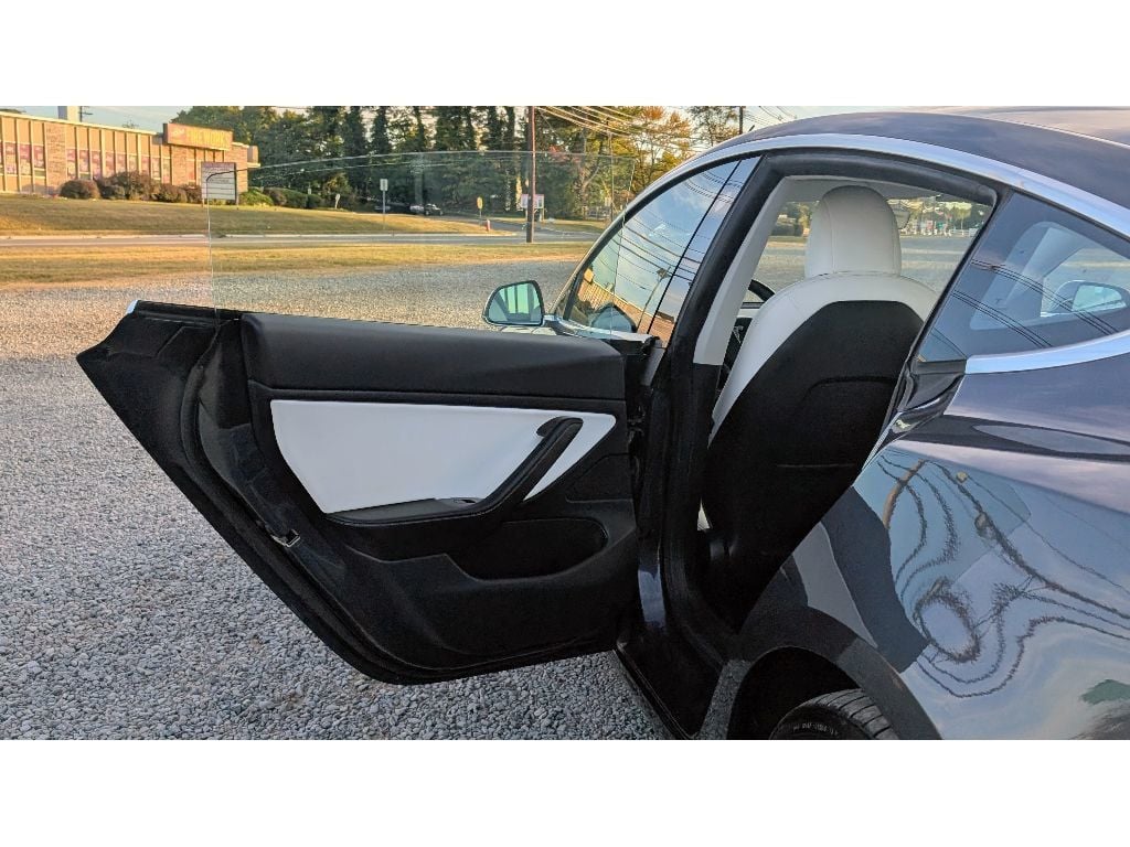 2018 Tesla Model 3 Performance photo 10