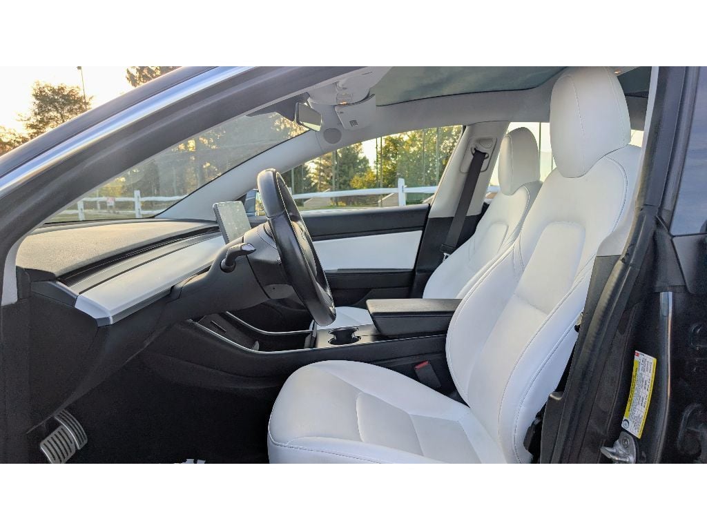2018 Tesla Model 3 Performance photo 14