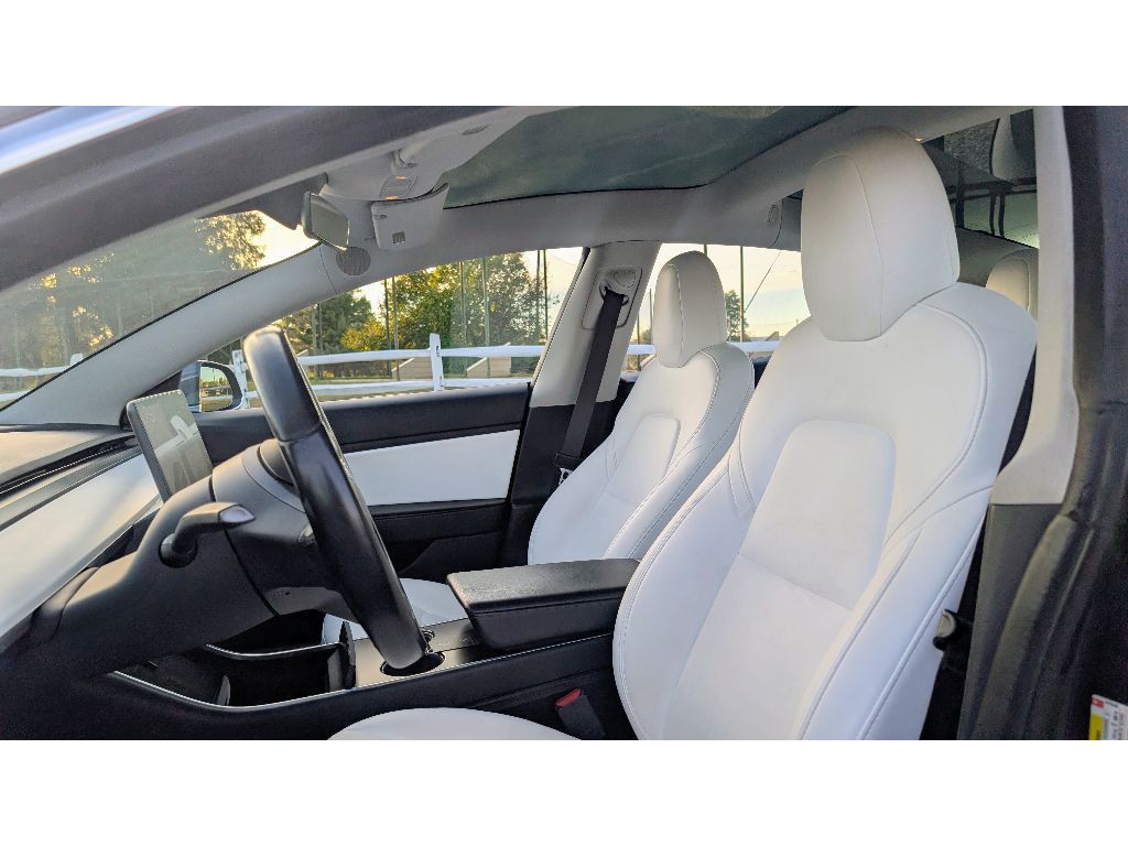 2018 Tesla Model 3 Performance photo 15
