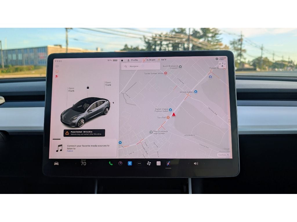 2018 Tesla Model 3 Performance photo 19