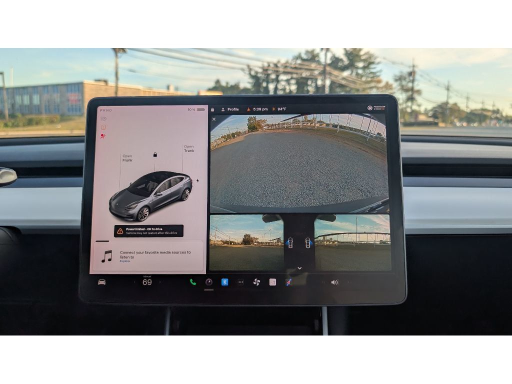 2018 Tesla Model 3 Performance photo 22