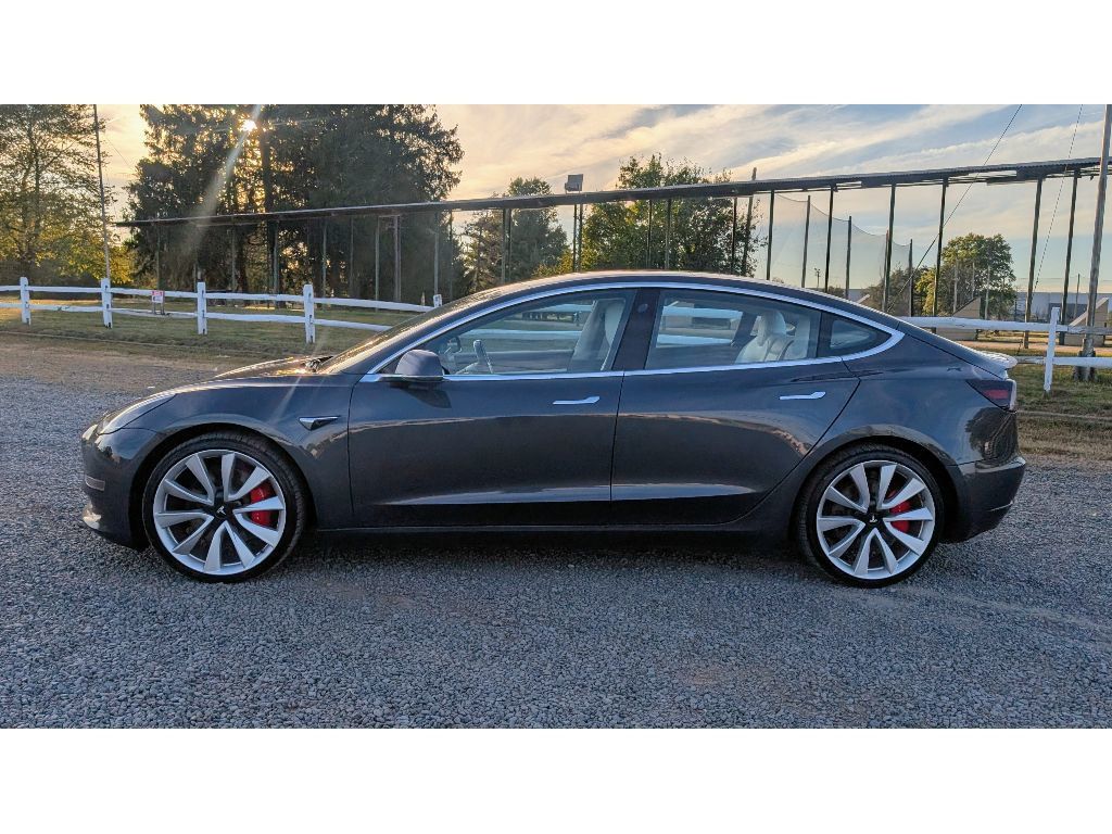 2018 Tesla Model 3 Performance photo 4