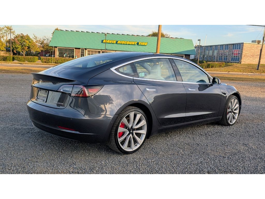 2018 Tesla Model 3 Performance photo 7