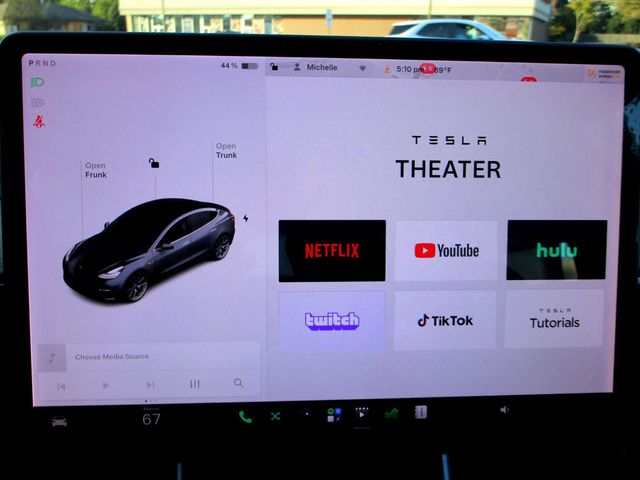 2018 Tesla Model 3 Performance AWD - 23097661 - 28
